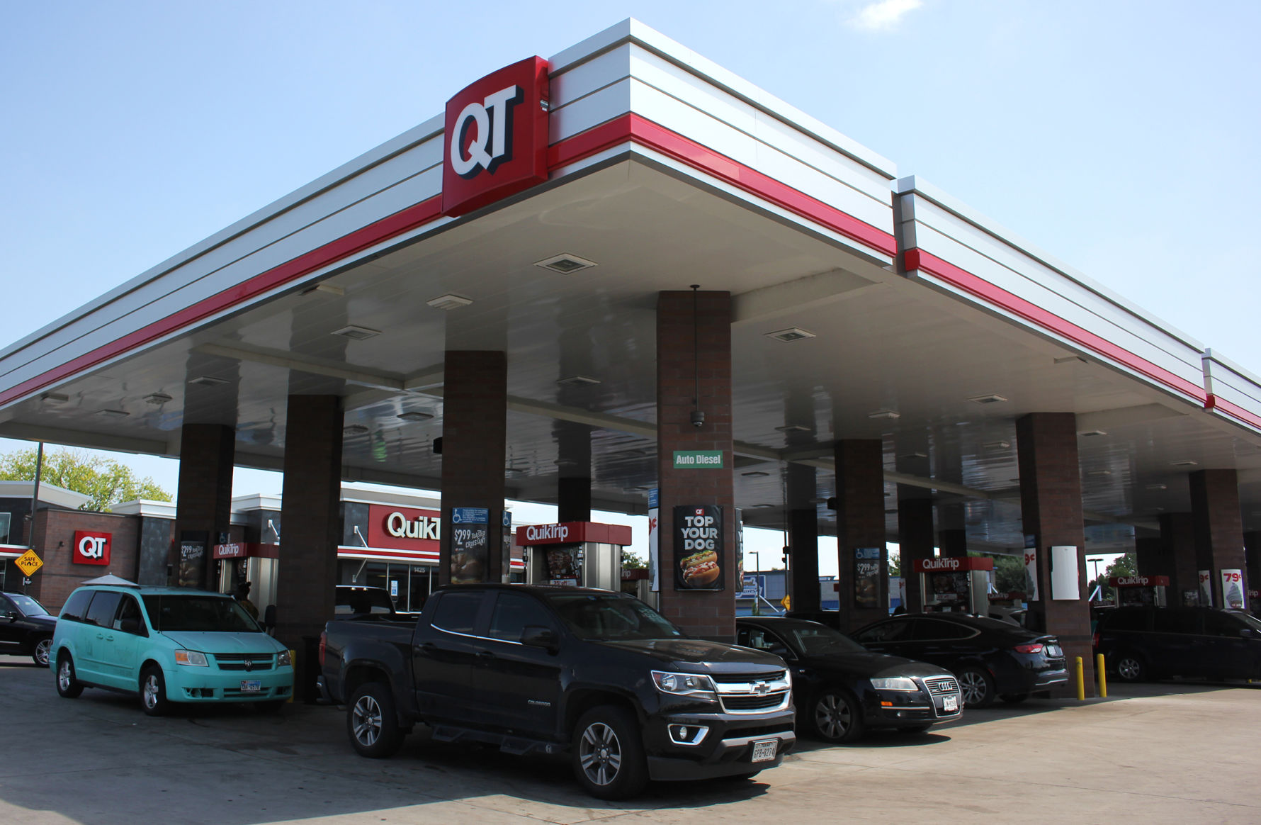Metroplex sees rising gas prices in hurricane’s wake